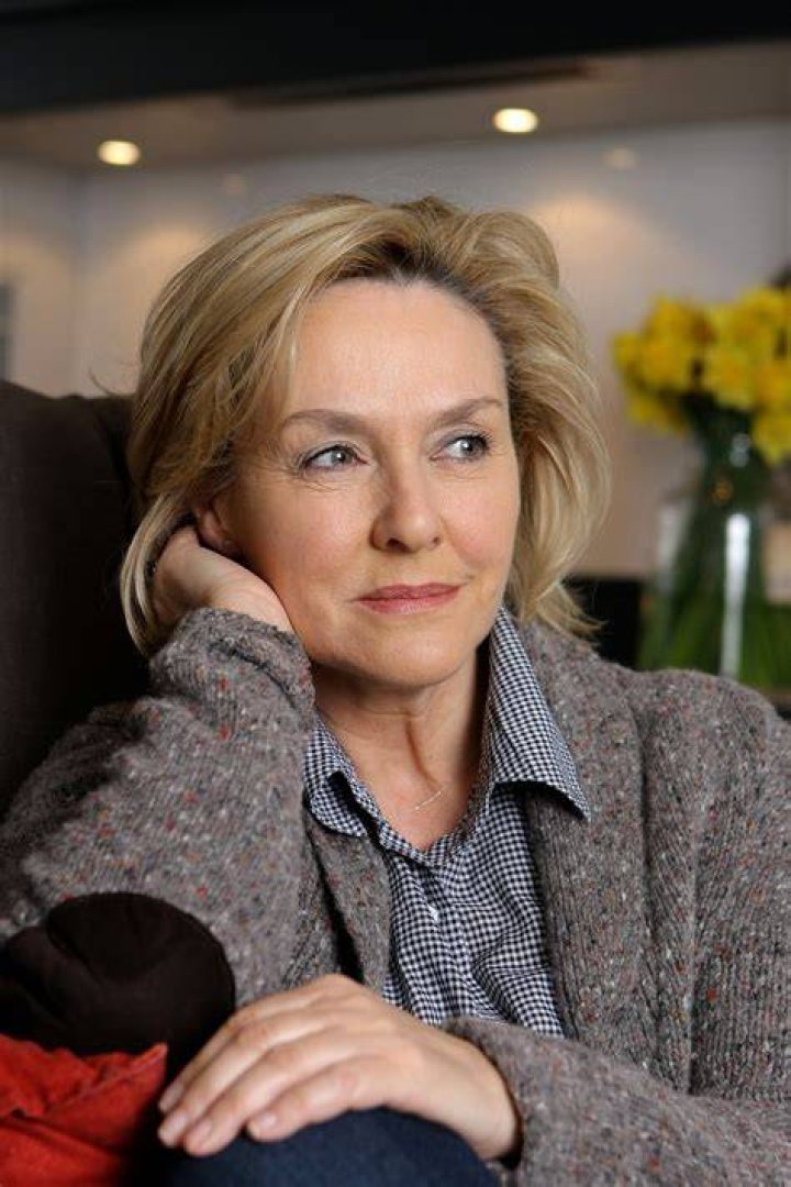 Unveiling The Life And Career Of Amanda Burton: The Actress Who Captivated Audiences